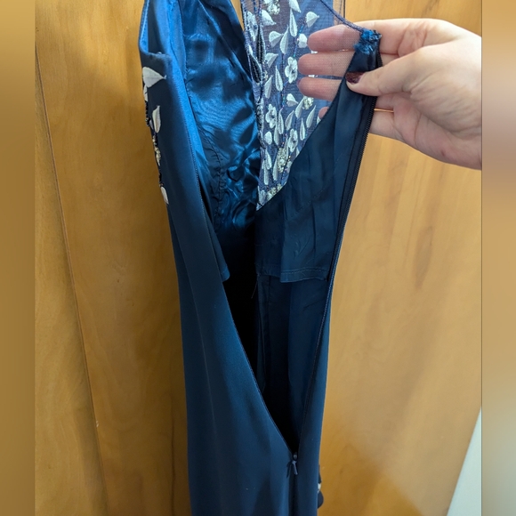 Vintage Navy & White Embroidered Evening Gown Size S: Prom / Homecoming / Gala - Picture 7 of 15